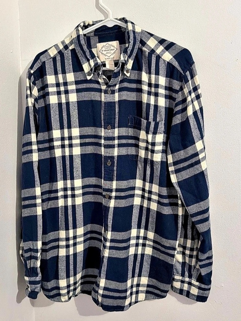 St. John's Bay Men's Plaid Button-Up Shirt Size Large